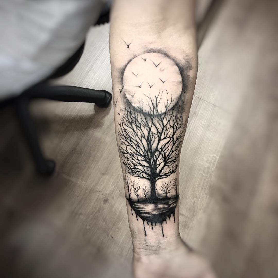 訾先生小臂创意小树月亮飞鸟纹身图案